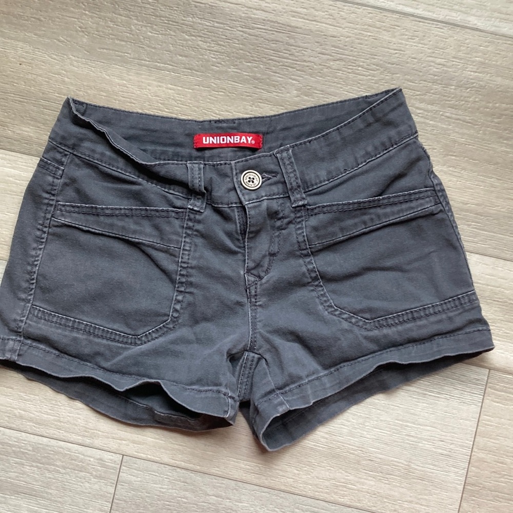Union Bay grey shorts